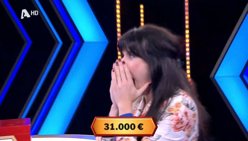 Η Φωτεινή έφυγε από το Deal με 31.000€ – Τι είχε στο κουτί της (VIDEO)